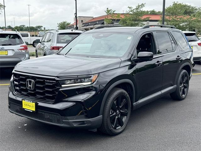 Photo of 2025 Crystal Black Pearl Honda Pilot