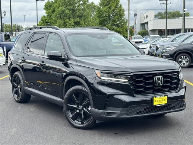 Photo of 2025 Crystal Black Pearl Honda Pilot