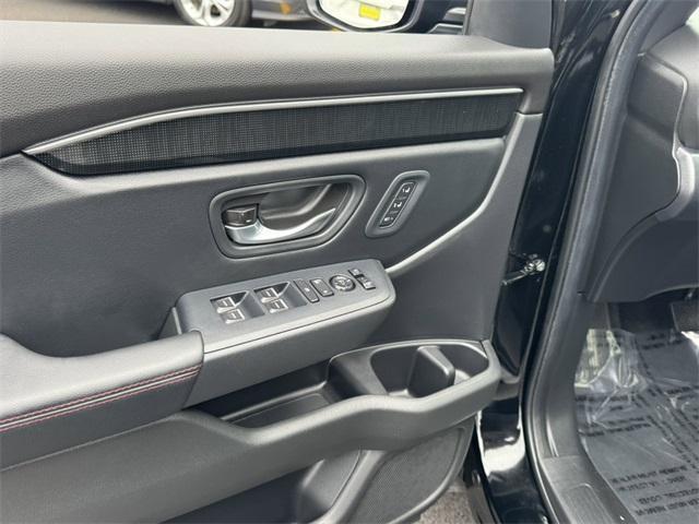 Photo of 2025 Crystal Black Pearl Honda Pilot
