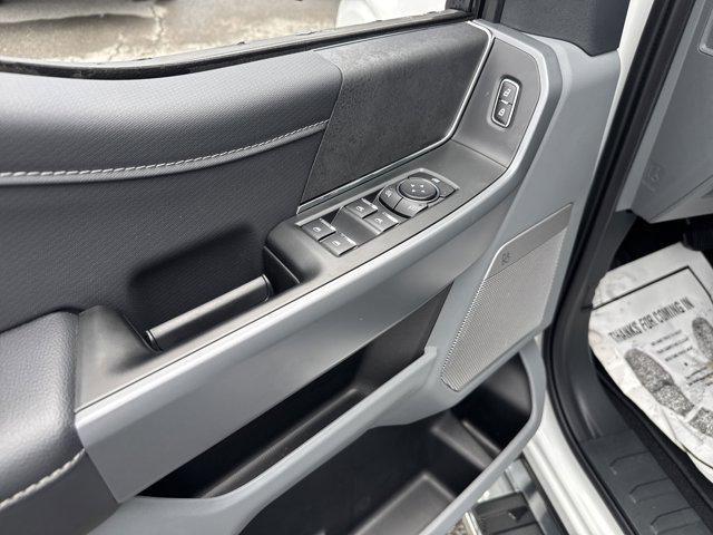 Photo of 2025 Oxford White Ford F-150