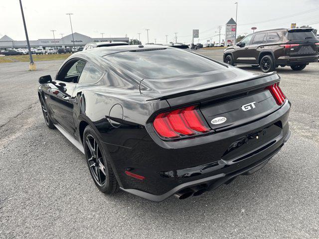Photo of 2018 Shadow Black Ford Mustang