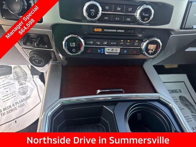 Photo of 2022 Oxford White Ford F-250