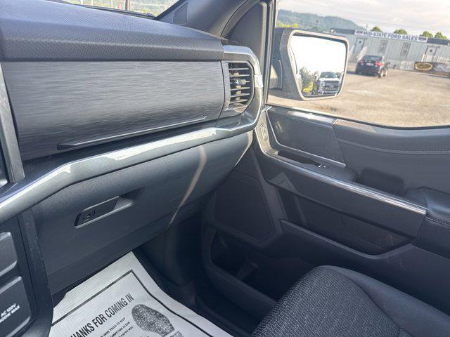 Photo of 2022 Space White Metallic Ford F-150