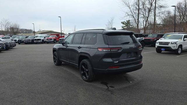 Photo of 2021 Baltic Gray Metallic Clearcoat Jeep Grand Cherokee L