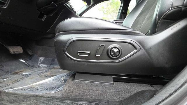 Photo of 2021 Baltic Gray Metallic Clearcoat Jeep Grand Cherokee L