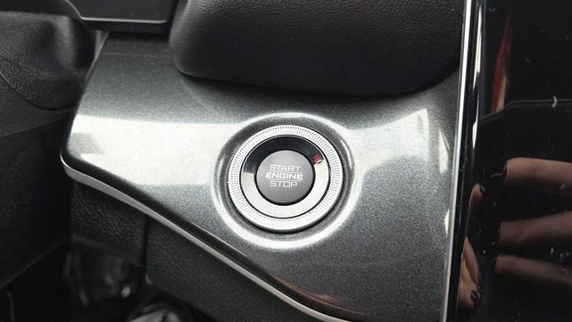 Photo of 2021 Baltic Gray Metallic Clearcoat Jeep Grand Cherokee L