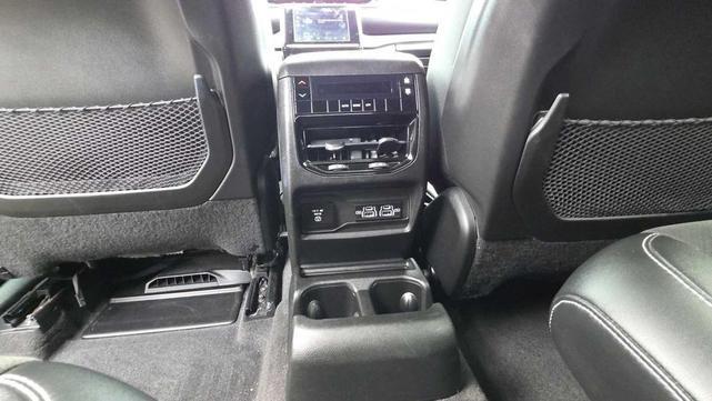 Photo of 2021 Baltic Gray Metallic Clearcoat Jeep Grand Cherokee L