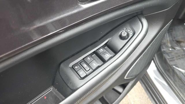 Photo of 2021 Baltic Gray Metallic Clearcoat Jeep Grand Cherokee L