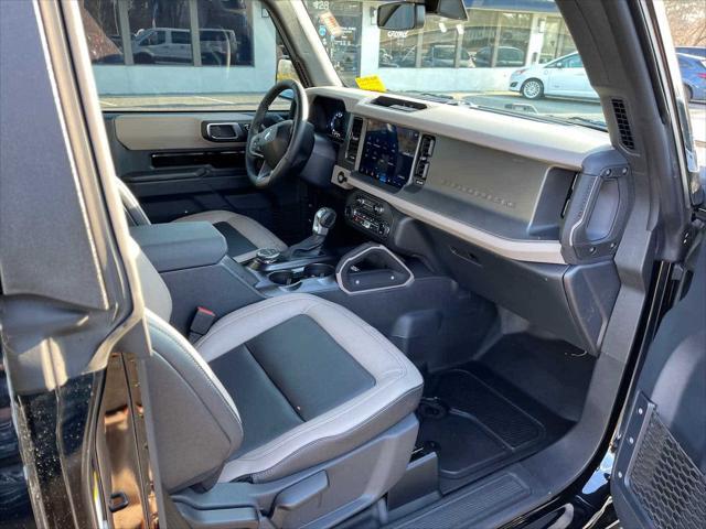 Photo of 2024 Shadow Black Ford Bronco