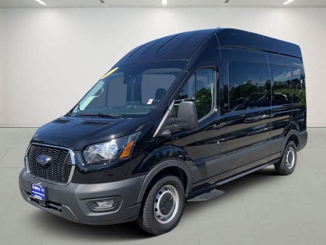 Photo of 2022 Agate Black Metallic Ford Transit-350