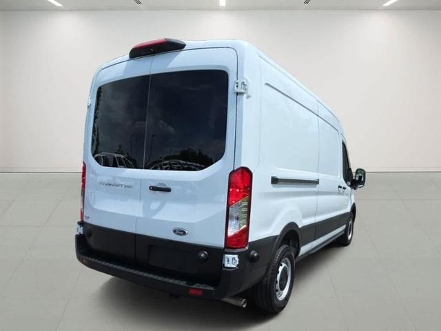Photo of 2024 Oxford White Ford Transit-250