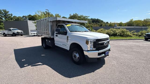 Photo of 2019 Oxford White Ford F-350