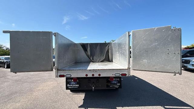 Photo of 2019 Oxford White Ford F-350