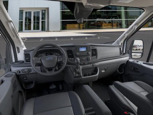 Photo of 2025 Oxford White Ford Transit-250