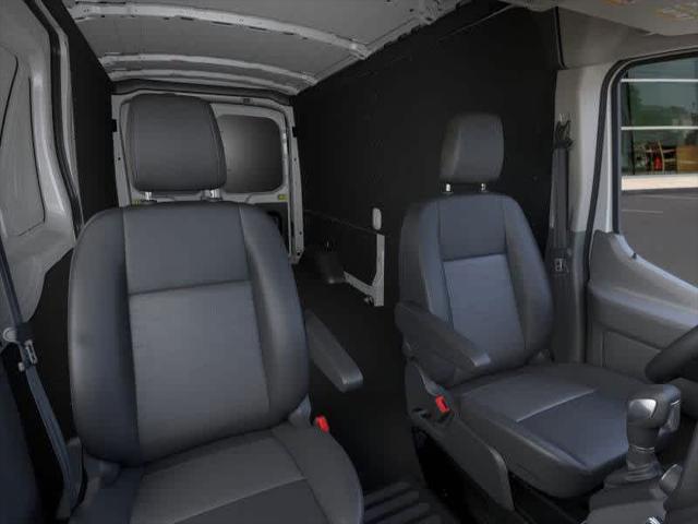 Photo of 2025 Oxford White Ford Transit-250