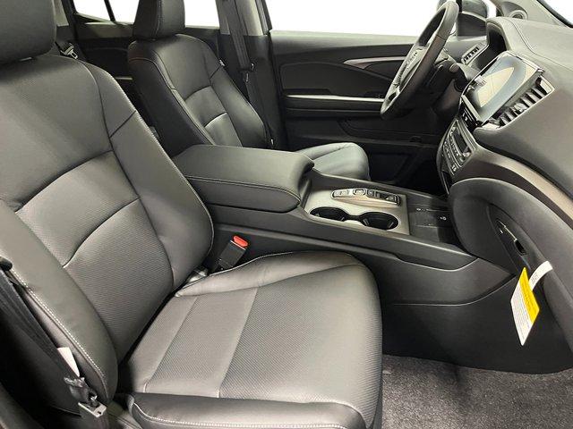 Photo of 2025 Platinum White Pearl Honda Ridgeline