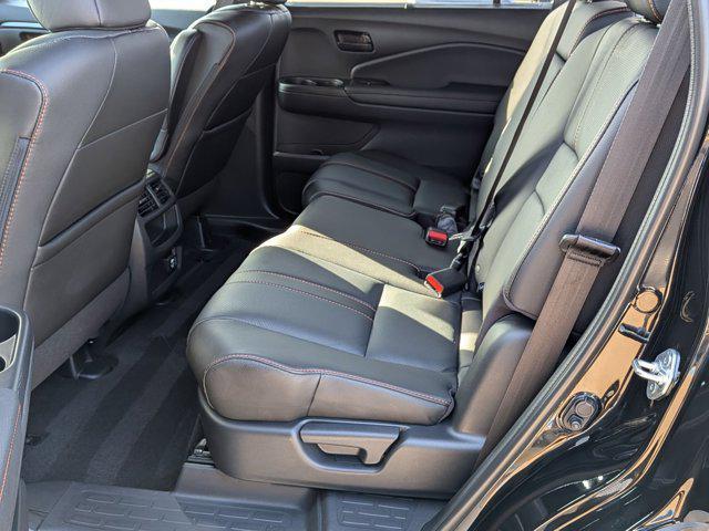 Photo of 2022 Crystal Black Pearl Honda Passport