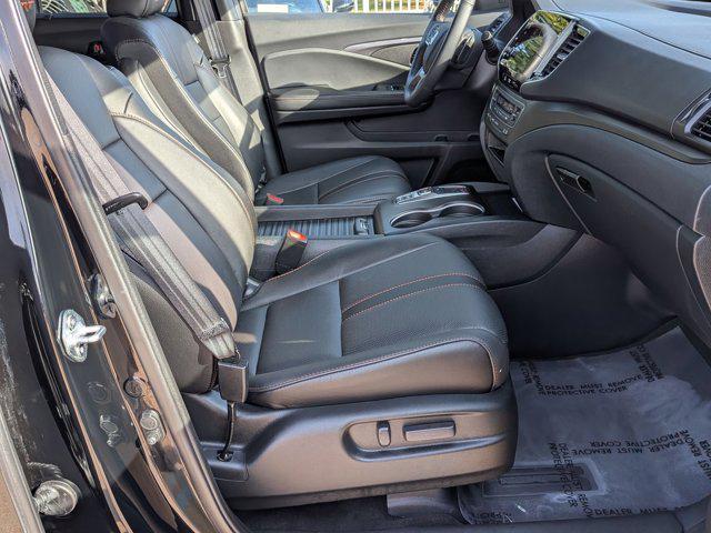 Photo of 2022 Crystal Black Pearl Honda Passport