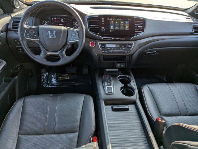 Photo of 2022 Crystal Black Pearl Honda Passport