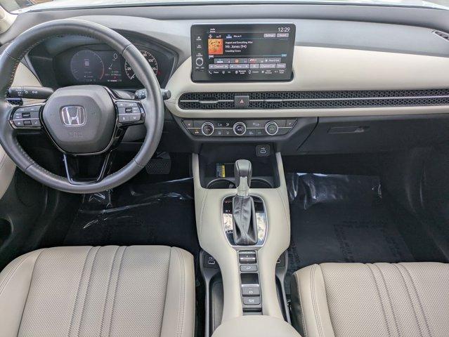 Photo of 2023 Platinum White Pearl Honda HR-V