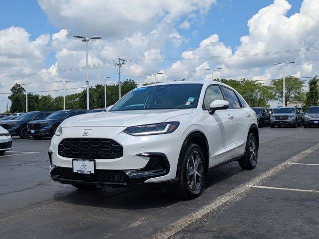 Photo of 2023 Platinum White Pearl Honda HR-V