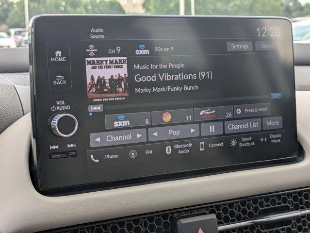 Photo of 2023 Platinum White Pearl Honda HR-V
