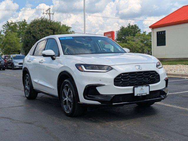 Photo of 2023 Platinum White Pearl Honda HR-V