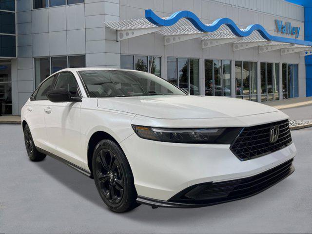 Photo of 2025 Platinum White Pearl Honda Accord