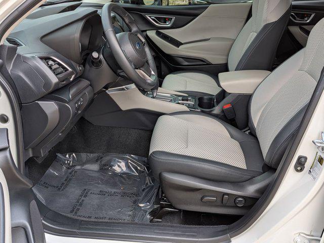 Photo of 2024 Crystal White Pearl Subaru Forester