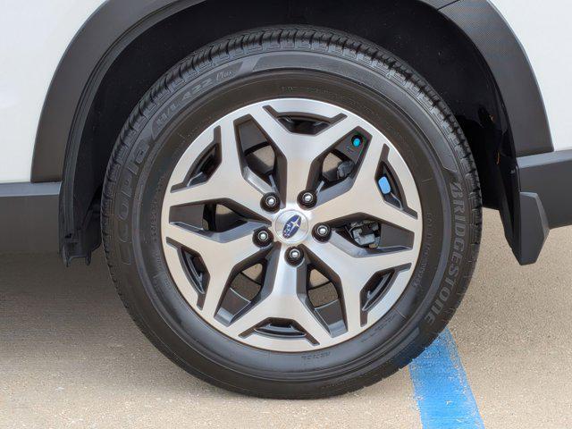 Photo of 2024 Crystal White Pearl Subaru Forester