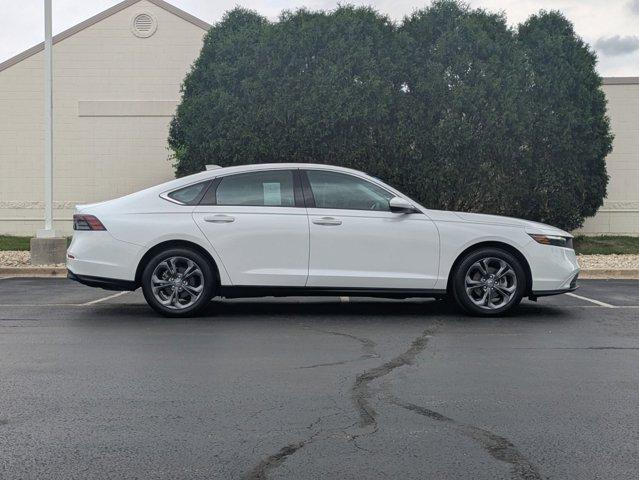 Photo of 2023 Platinum White Pearl Honda Accord