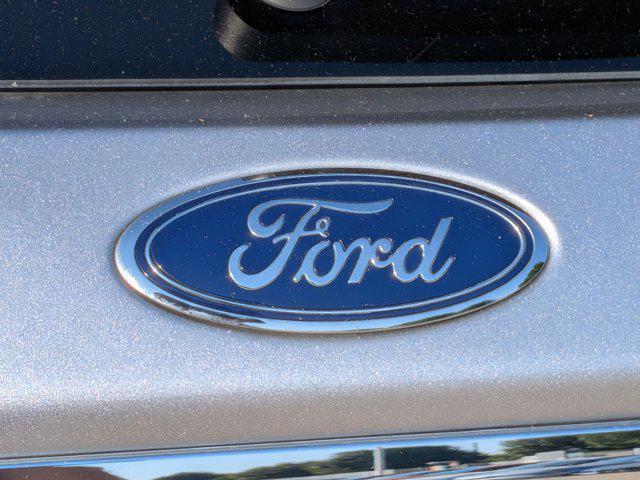 Photo of 2021 Iconic Silver Metallic Ford Explorer