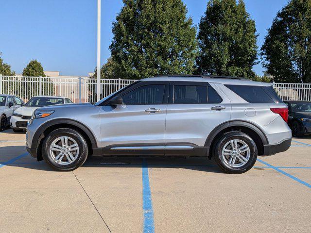 Photo of 2021 Iconic Silver Metallic Ford Explorer