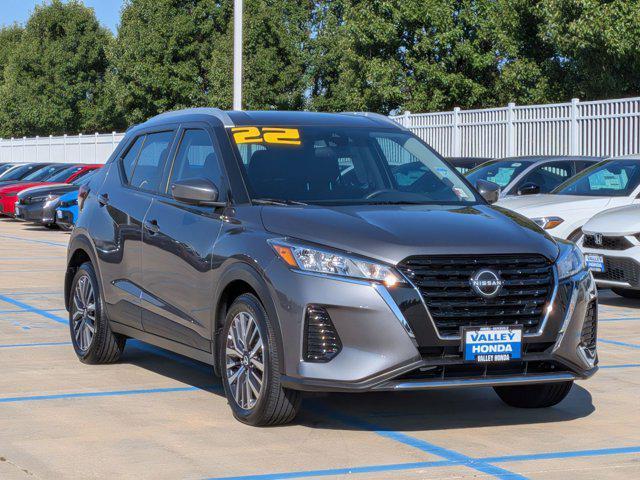 Photo of 2022 Gun Metallic Nissan Kicks
