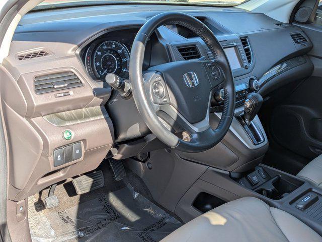 Photo of 2014 White Diamond Pearl Honda CR-V