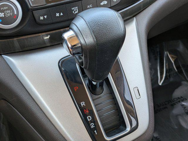 Photo of 2014 White Diamond Pearl Honda CR-V