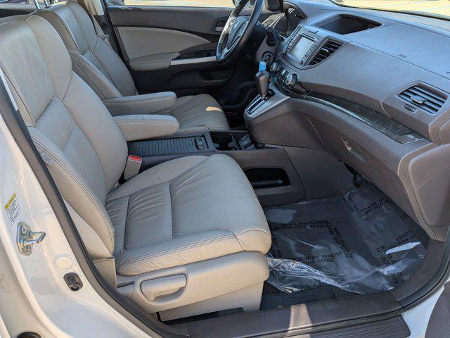 Photo of 2014 White Diamond Pearl Honda CR-V