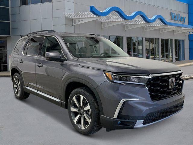 Photo of 2025 Modern Steel Metallic Honda Pilot