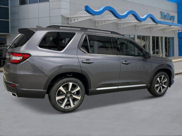 Photo of 2025 Modern Steel Metallic Honda Pilot