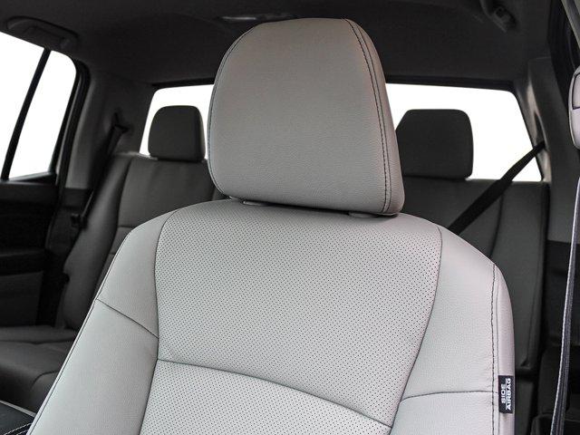 Photo of 2025 Platinum White Pearl Honda Ridgeline