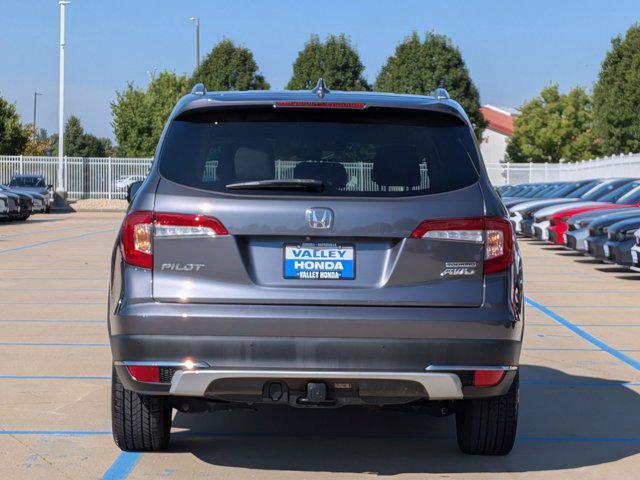 Photo of 2019 Modern Steel Metallic Honda Pilot