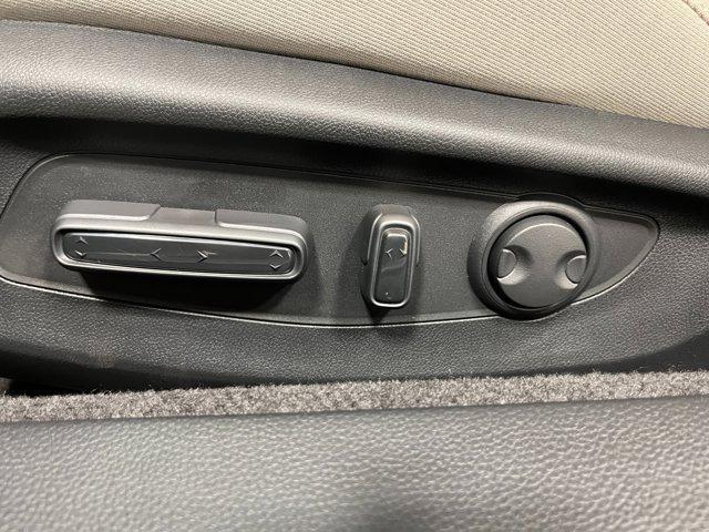 Photo of 2025 Platinum White Pearl Honda Accord