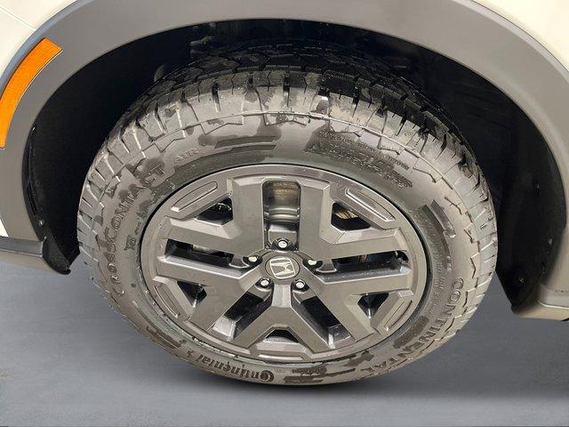 Photo of 2026 Platinum White Pearl Honda CR-V Hybrid