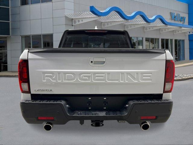 Photo of 2025 Platinum White Pearl Honda Ridgeline