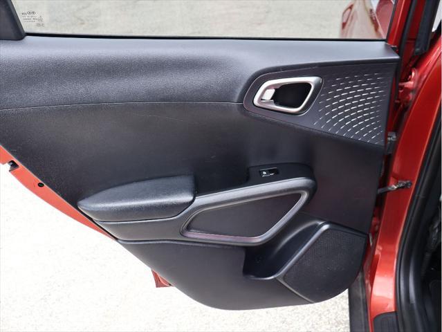 Photo of 2021 Mars Orange Kia Soul