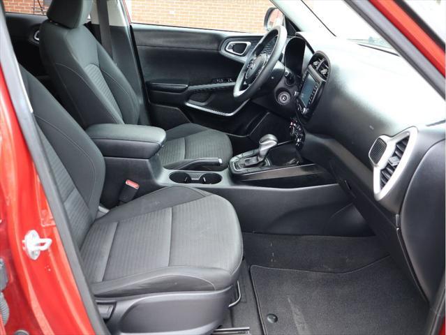 Photo of 2021 Mars Orange Kia Soul