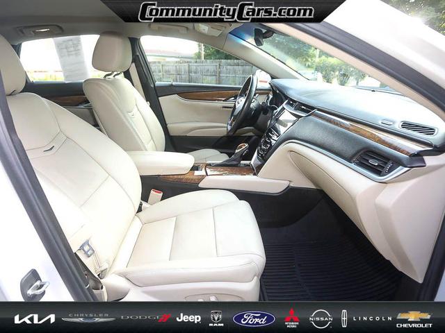Photo of 2019 Crystal White Tricoat Cadillac XTS