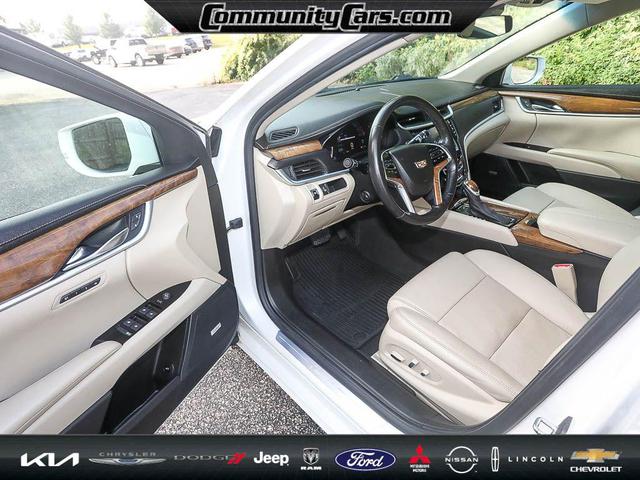 Photo of 2019 Crystal White Tricoat Cadillac XTS