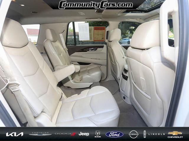 Photo of 2015 White Diamond Tricoat Cadillac Escalade