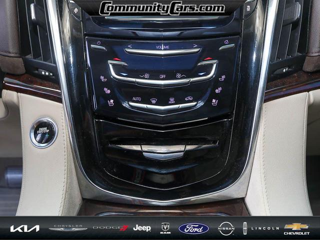 Photo of 2015 White Diamond Tricoat Cadillac Escalade